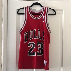 Michael Jordan Bulls champion jersey - small - 36